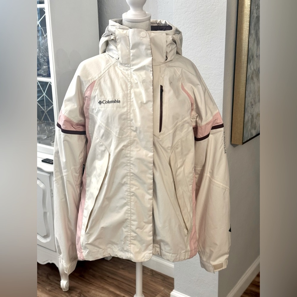 Columbia Titanium Tech Jacket Womens Size Large.